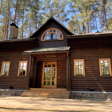 Аренда помесячная дачи 3,8 Га на берегу реки, в лесу