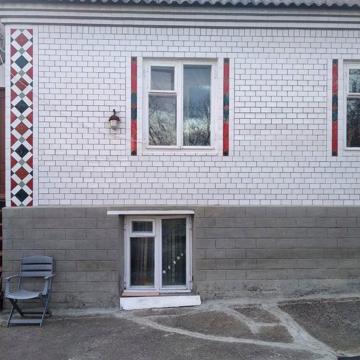 Здам частину будинку 2кімнати.