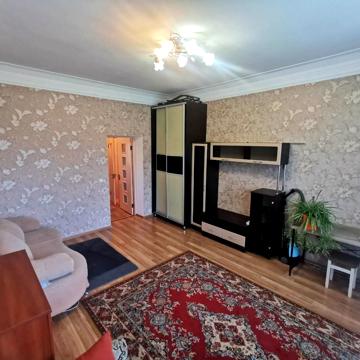 Уральська вул., 53