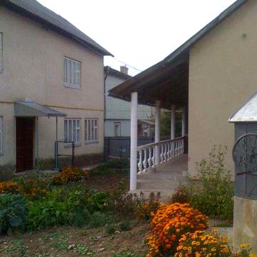 Будинок в місті Борщів