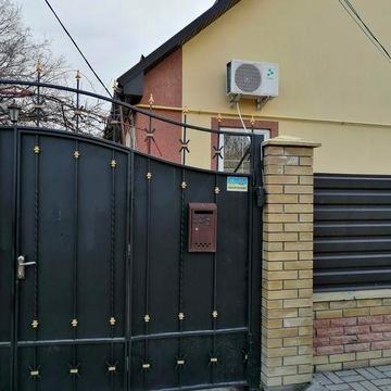 Продаж 1/2 будинку, р-н 18 школи