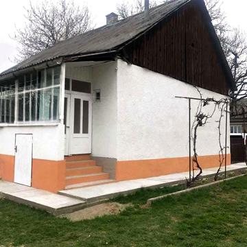 Продається будинок в смт. Буштино