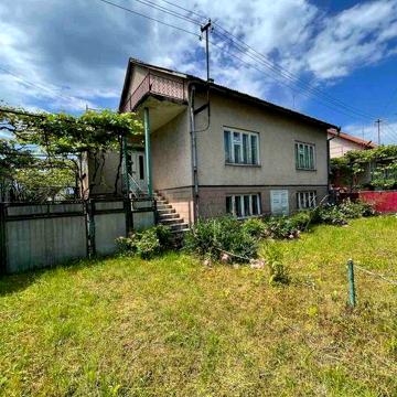 Продаєтся будинок в смт. Буштино Тячівський райн
