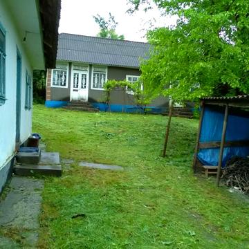 Продам дом в селе Яривка Хотинского р-на
