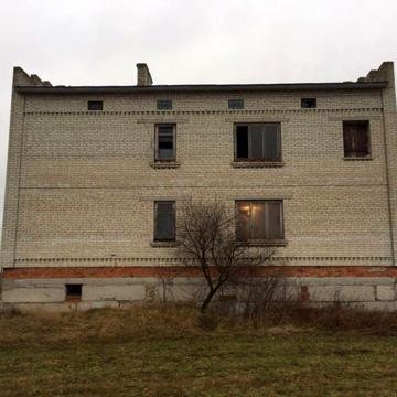 Продам будинок , незакінчене будівництво ,с.Сілець