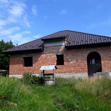 Будинок, незавершене будівництво