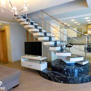 Ексклюзивна дворівнева квартира на Академічному