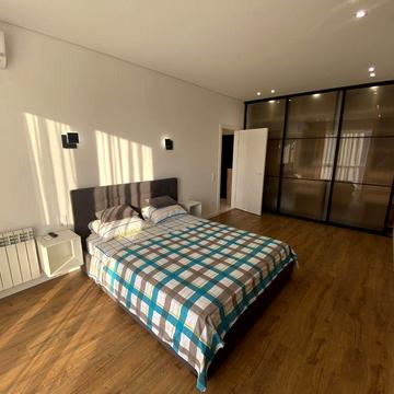 Продаж сучасної квартири з ремонтом