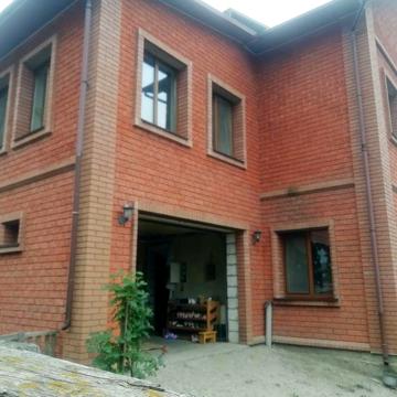 Продам чудовий будинок Плесецьке Фастівський район.
