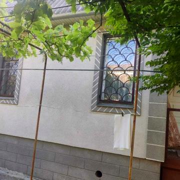 (13) Продам міцний 1-поверховий компактний будинок-дачу
