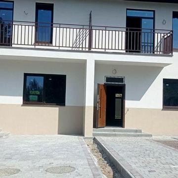 Продається  котедж в мкр." Червениця"