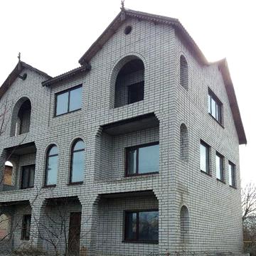 Продаю недостроенный дом в г.Павлограде , без посредников.