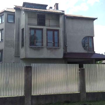Продається дім в  м. Мукачево