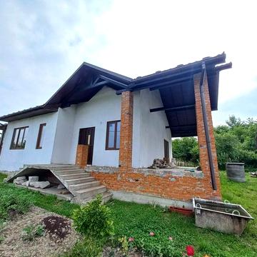 Новий Будинок в Станилі Біля Трускавця
