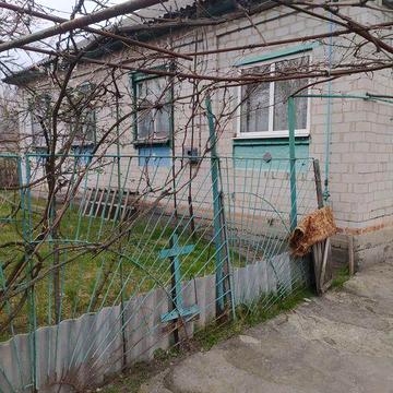 Дом Малая Кахновка с выходом в лес