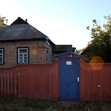 Продається цегляний приватний будинок за ціною квартири у Ніжині