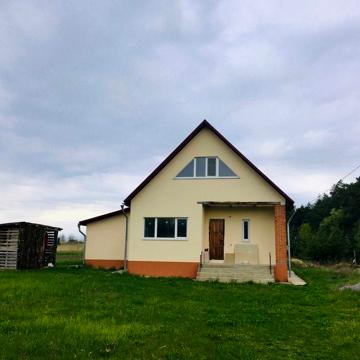 Новий будинок біля лісу Тростянець, 1 спальня+гараж + другий поверх