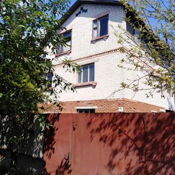 Приватний будинок в районі Астра