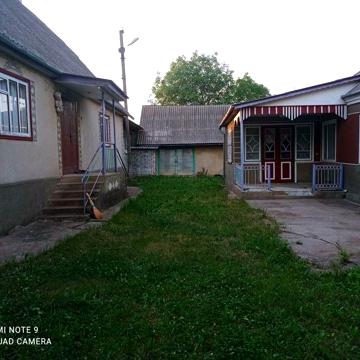 Продам будинок з великим подвірям