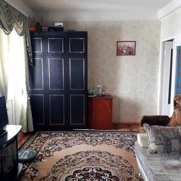 ПРОДАМ 2-ох кімнатну квартиру біля ТЦ Амстора по вул.Бородинська