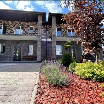 Продаж! Шикарний таунхаус 100м2 с.Святопетрівське