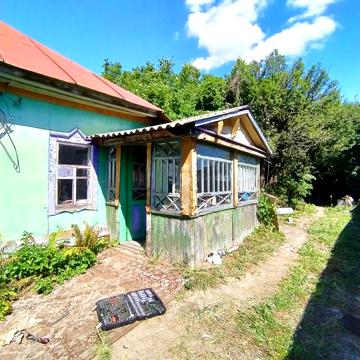 Продам власний будинок.Пів години від метро Лісова .