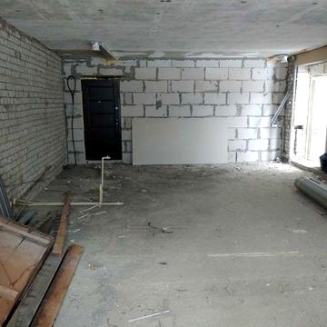 Продам 2 комнат квартиру +цокол помешение=115м. ДОМ 2008г. Возм. комер