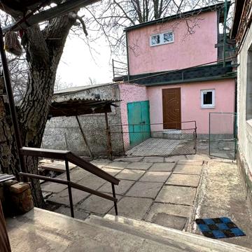 Продам 4 комнатный дом в ЦЕНТРЕ, возможна рассрочка