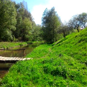 Продається дом, врємянка, літня кухня