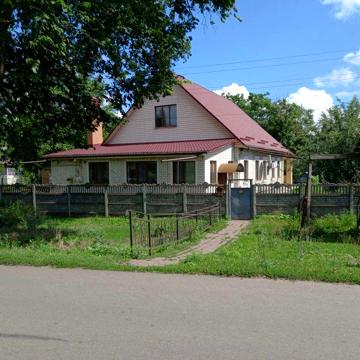 Продається будинок з усіма зручностями у Носівці.