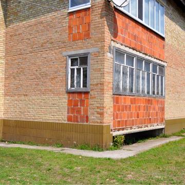 2-х кімнатна квартира в 2-х поверховому будинку