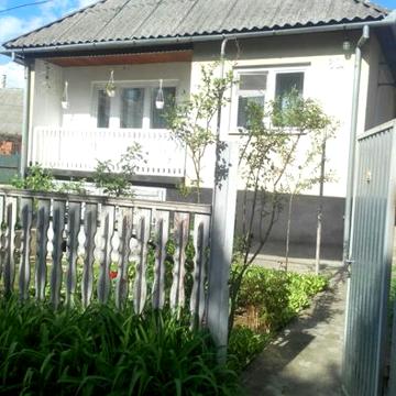 Продам  напівособняк в Сваляві