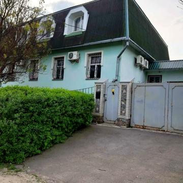 Данила Галицького вул., 130