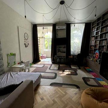 3 комнаты 134 кв.м. Центр, Новосельского