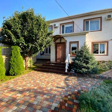 Добротный дом в Корабельном