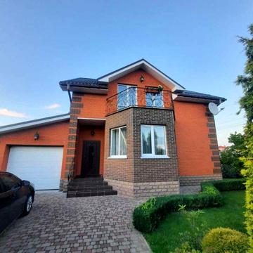 Продам сучасний розкішний будинок, с.Білогородка  з басейном