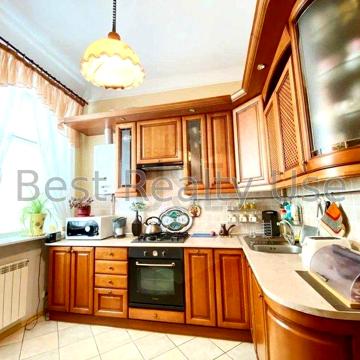БЕЗ% Продам 3-к кв-ру 84м2 Центр Золотые Ворота Университет Винниченка