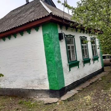 Продам будинок і ділянку