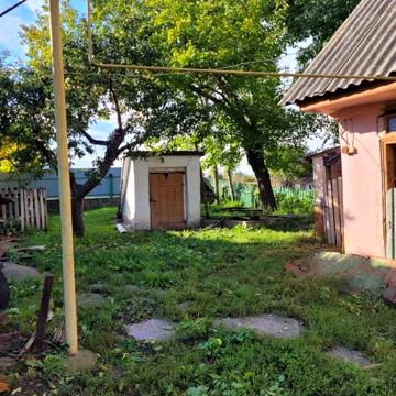 Продам будинок з присадибною ділянкою