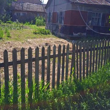 Продаж цегляного будинку від власника в центрі міста