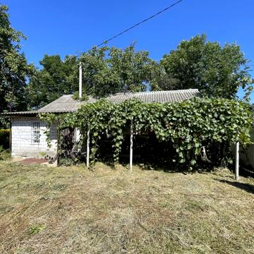 Продаж будинка з ділянкою 25 соток село Гоголів