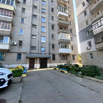 Магістральна вул. (Кириленка), 8