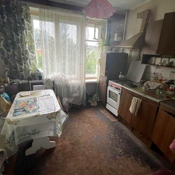 Продам 2-к квартиру + 2 подавала