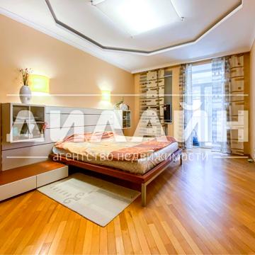 4-кімнатна, 120 м², вул. Олександрівська