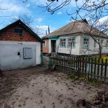Продам дом в пгт Донец(Червоный Донец), ул. Прилужная