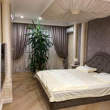 Владелец,продам Lux уровня 3к.квартиру Мишуги 12,Позняки,Осокорки