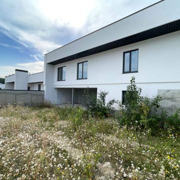 Продаж будинок 228 м2 біля лісу котеджне містечко Белгравія