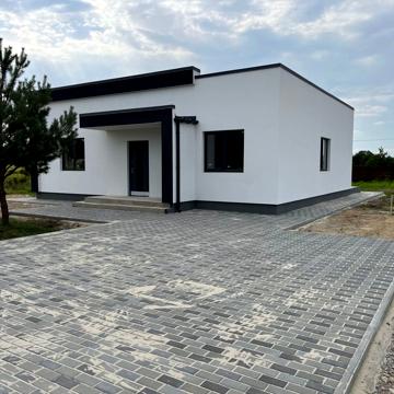 Продам приватний будинок в Прилісся