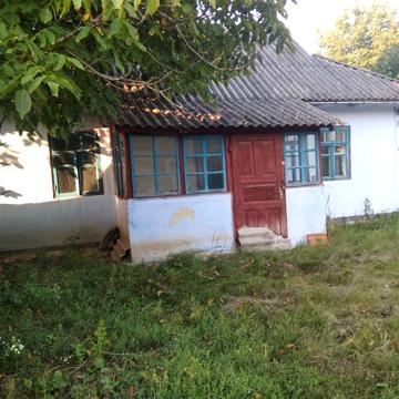 Продам або обміняю будинок в селі Моївка