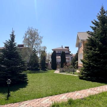 Сдам дом в Совиньон-1.  14 соток зеленого участка с бассейном